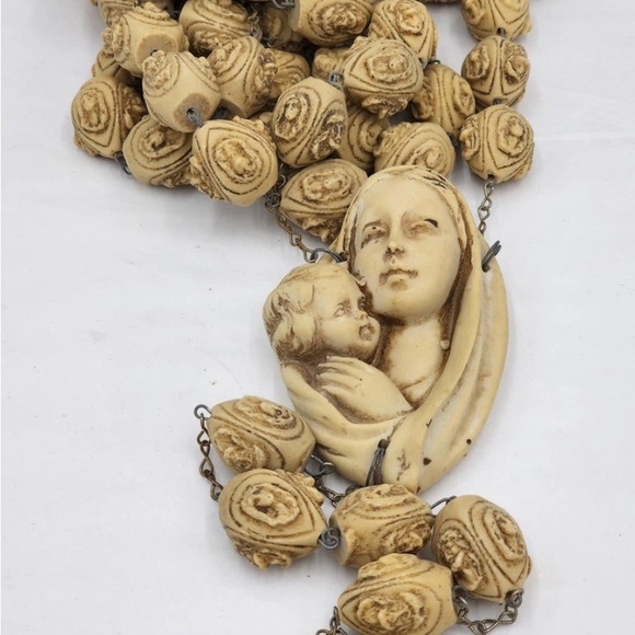 Large Wall Rosary Alabasterite 66" - Picture 2 of 12